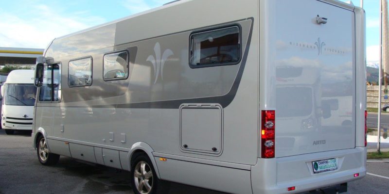 Arto 74R Modelljahr 2011 mit Sonderlackierung nach massiven Hagelschaden (3)