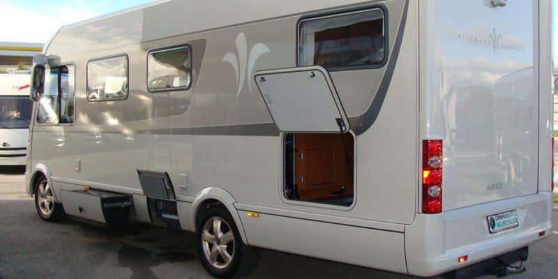 Arto 74R Modelljahr 2011 mit Sonderlackierung nach massiven Hagelschaden (8)