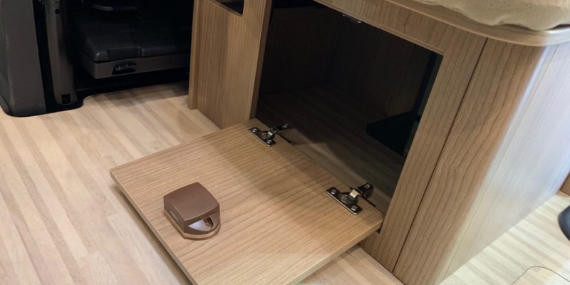 seitensitzplatz-klappe-2