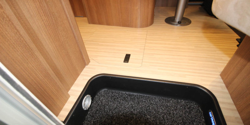 Carthago c-compactline i 141 LE (13)