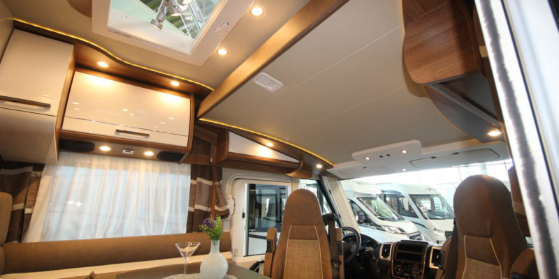 Carthago c-compactline i 143 LE (11)