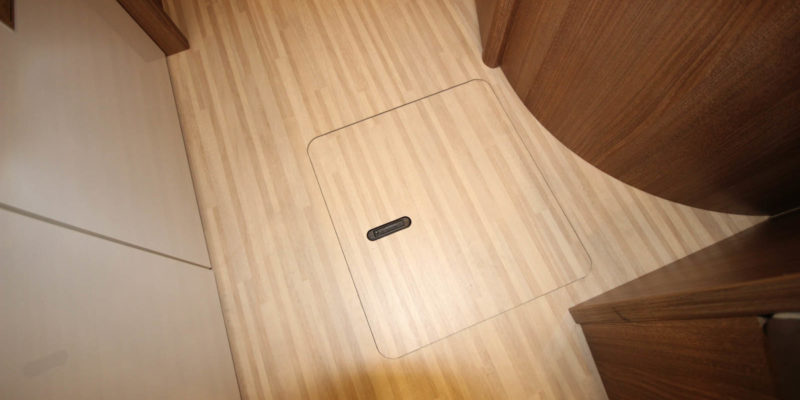 Carthago c-compactline i 143 LE (16)