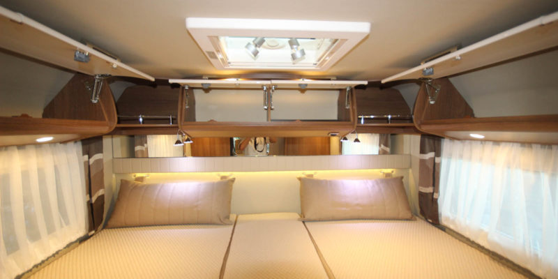 Carthago c-compactline i 143 LE (27)