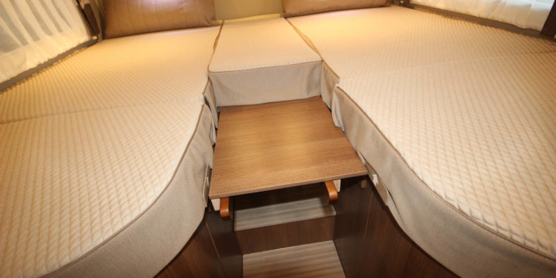 Carthago c-compactline i 143 LE (32)