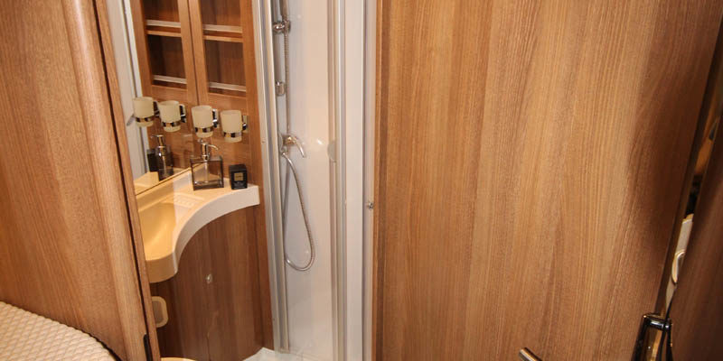 Carthago c-compactline i 143 LE (34)