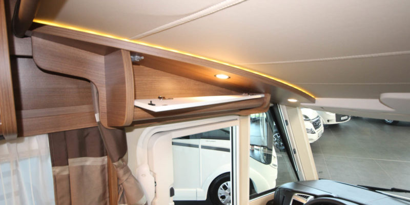 Carthago c-compactline i 143 LE (40)