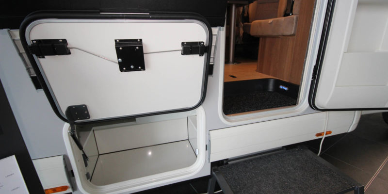 Carthago c-tourer T 143 LE (10)