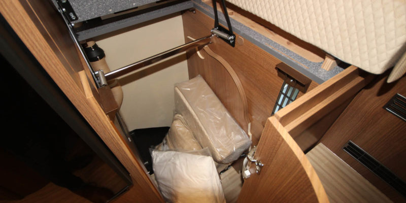 Carthago c-tourer T 143 LE (26)