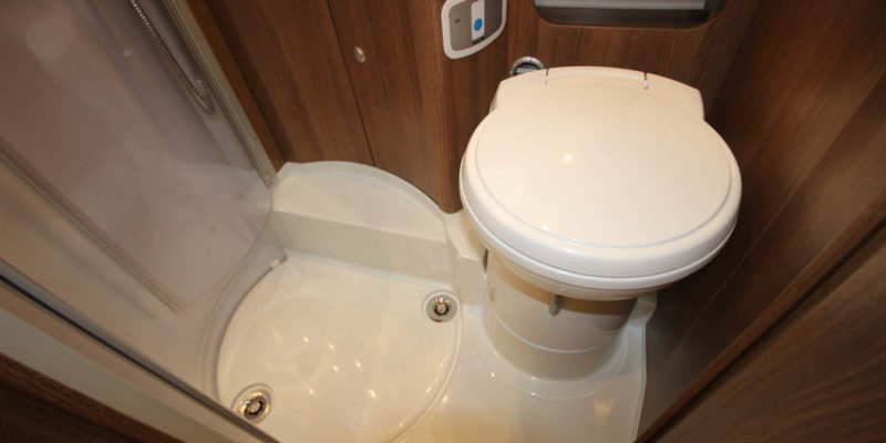 Carthago c-tourer T 143 LE (34)