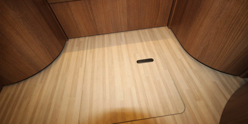 Carthago c-tourer T 143 LE (37)