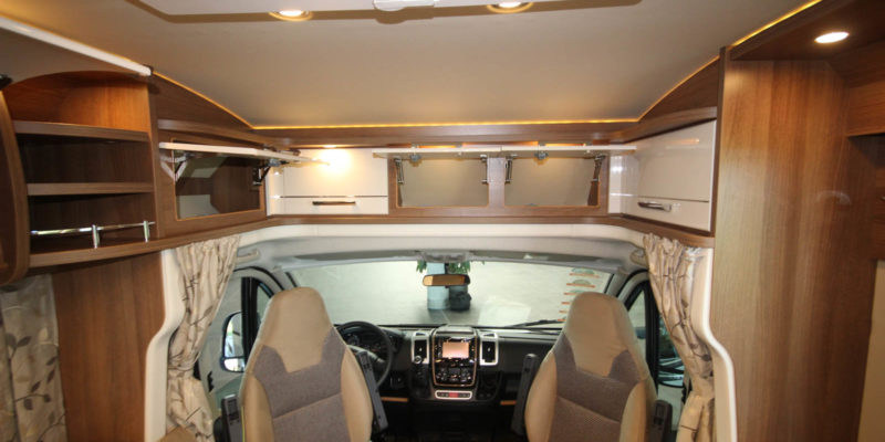 Carthago c-tourer T 143 LE (42)