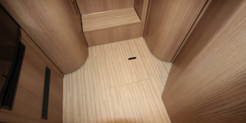 Carthago c-tourer i 141 LE (18)