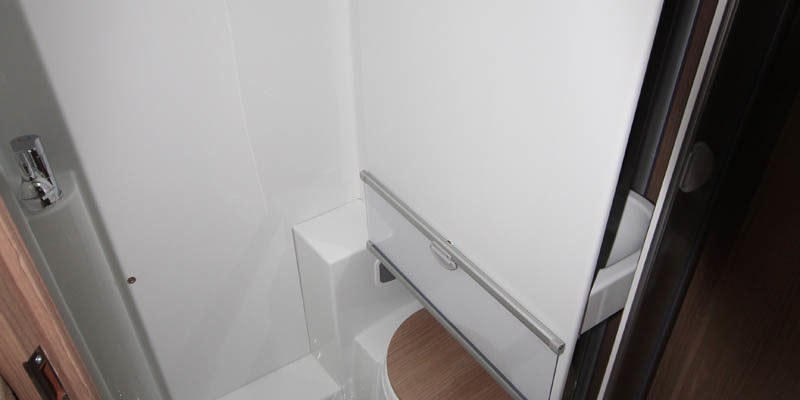 Carthago c-tourer i 141 LE (33)