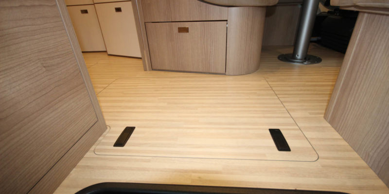 Carthago c-tourer i 144 LE (15)