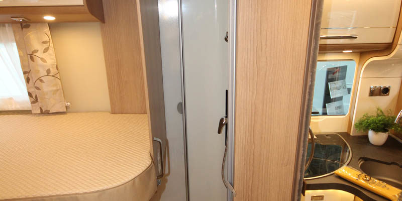 Carthago c-tourer i 144 LE (25)