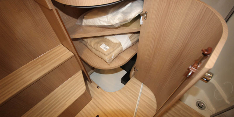 Carthago c-tourer i 144 LE (29)