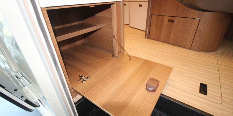 Carthago c-tourer i 144 QB (15)