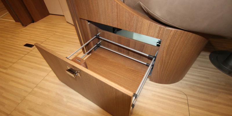 Carthago c-tourer i 144 QB (18)