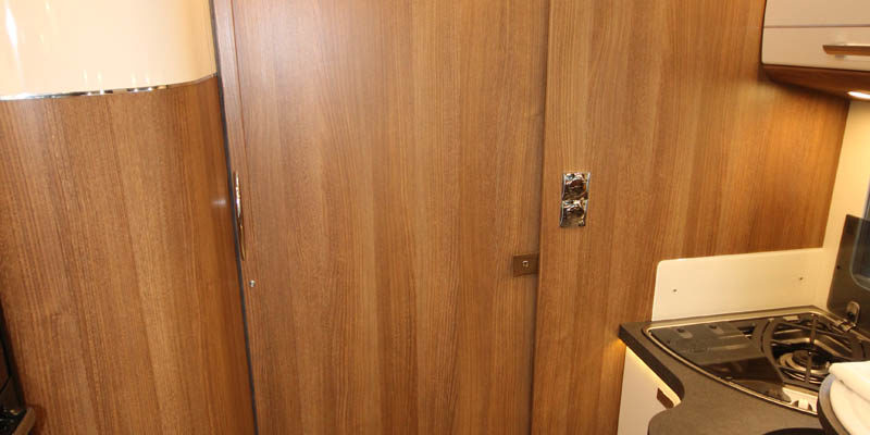 Carthago c-tourer i 144 QB (21)