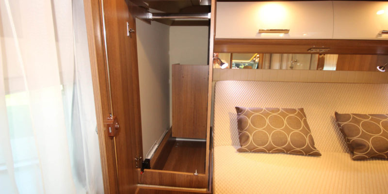 Carthago c-tourer i 144 QB (26)