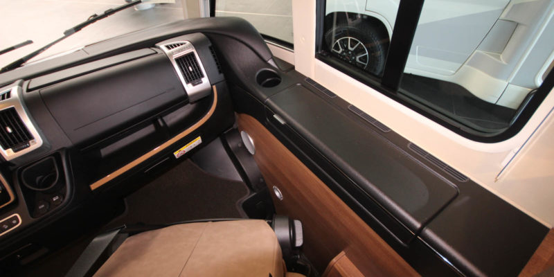 Carthago c-tourer i 144 QB (39)