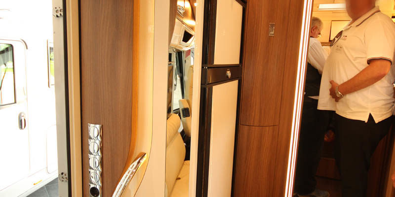 Carthago-chic-e-line-i-50-LE-auf-Fiat-Ducato-34