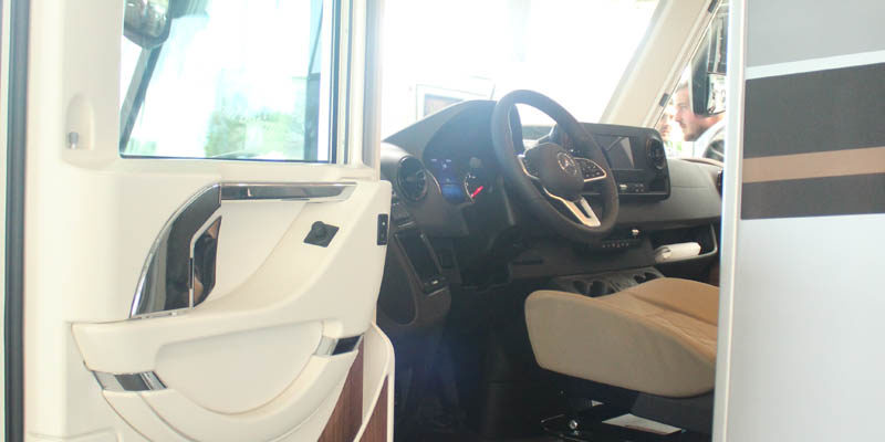 Carthago chic e-line i 51 QB auf Mercedes Sprinter (28)