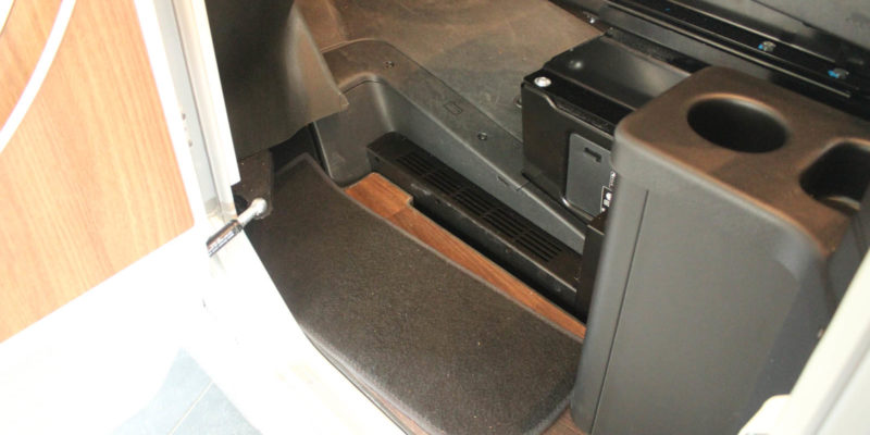 Carthago chic e-line i 51 QB auf Mercedes Sprinter (29)