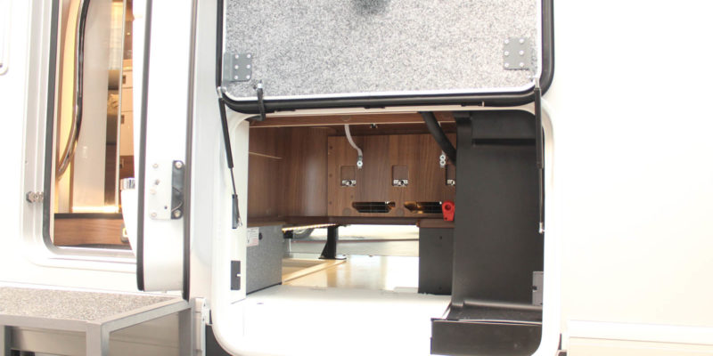 Carthago chic e-line i 51 QB auf Mercedes Sprinter (30)