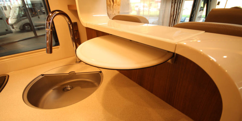 Carthago chic e-line i 51 QB auf Mercedes Sprinter (55)