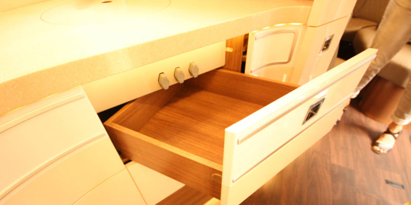 Carthago chic e-line i 51 QB auf Mercedes Sprinter (61)