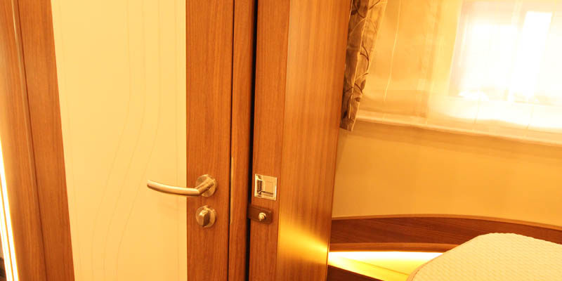 Carthago chic e-line i 51 QB auf Mercedes Sprinter (94)