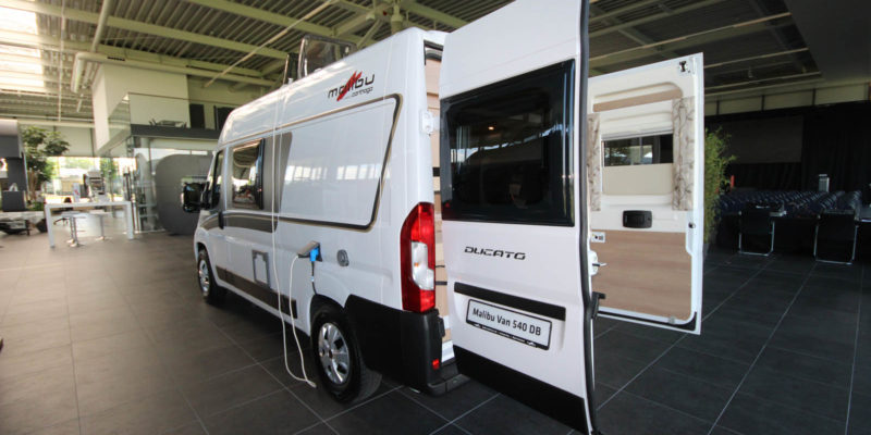 Malibu Van 540 DB (7)