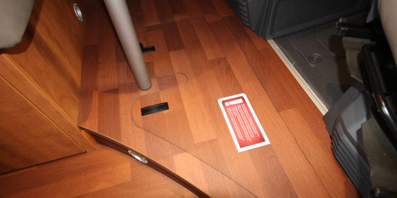 Malibu Van 600 DB Low Bed (11)