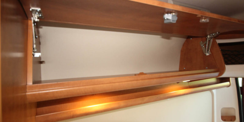 Malibu Van 600 DB Low Bed (22)