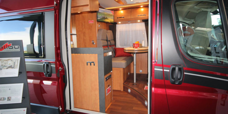 Malibu Van 600 DB Low Bed (3)