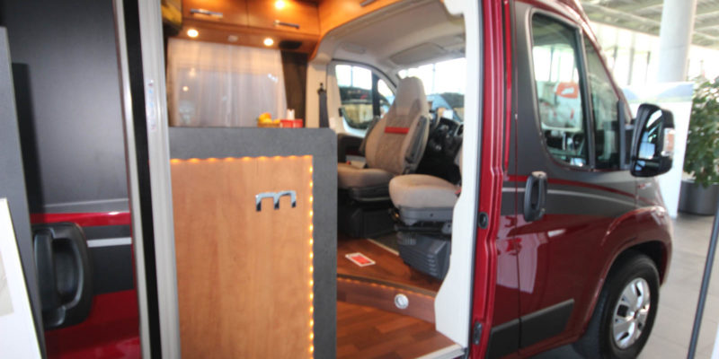 Malibu Van 600 DB Low Bed (4)