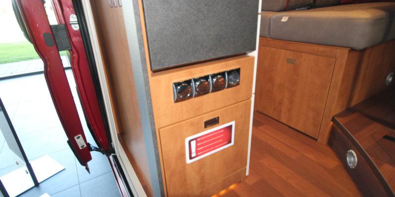 Malibu Van 600 DB Low Bed (6)