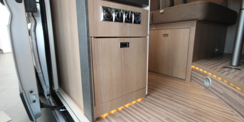 Malibu Van Charming Coupe 600 DB (17)