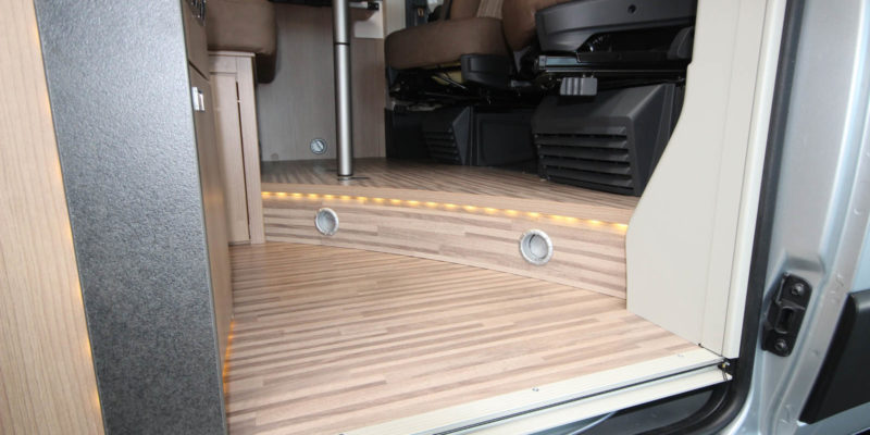 Malibu Van Charming Coupe 600 DB (18)