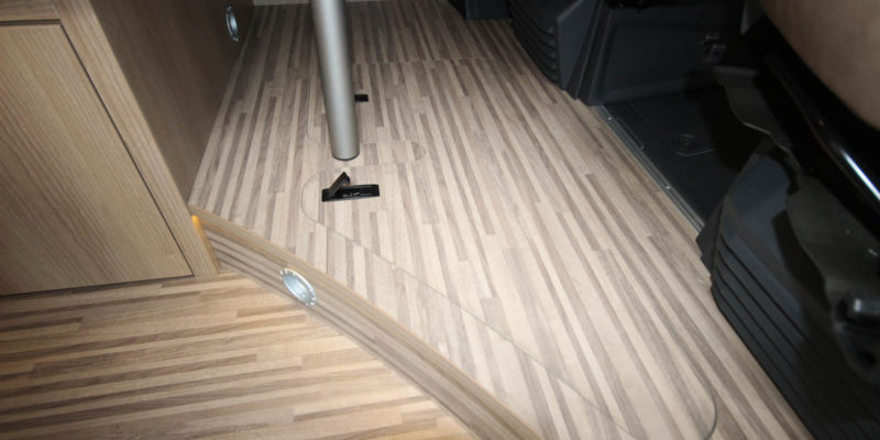 Malibu Van Charming Coupe 600 DB (21)