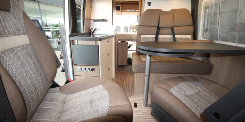 Malibu Van Charming Coupe 600 DB (27)