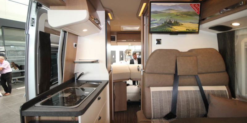 Malibu Van Charming Coupe 600 DB (29)