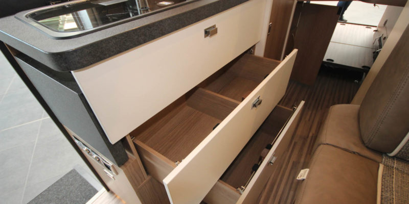 Malibu Van Charming Coupe 600 DB (40)