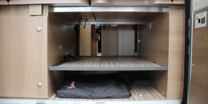 Malibu Van Charming Coupe 600 DB (8)