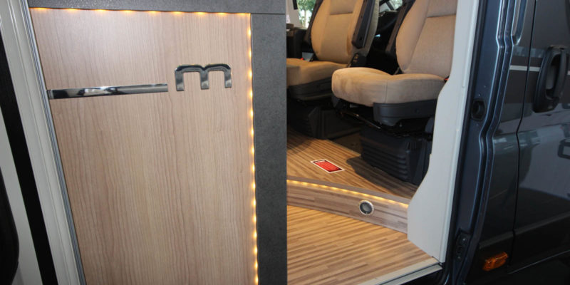 Malibu Van Charming Coupe 640 LE (13)