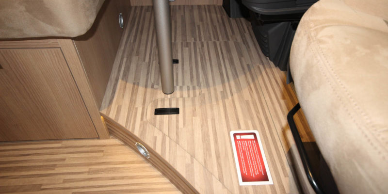 Malibu Van Charming Coupe 640 LE (19)