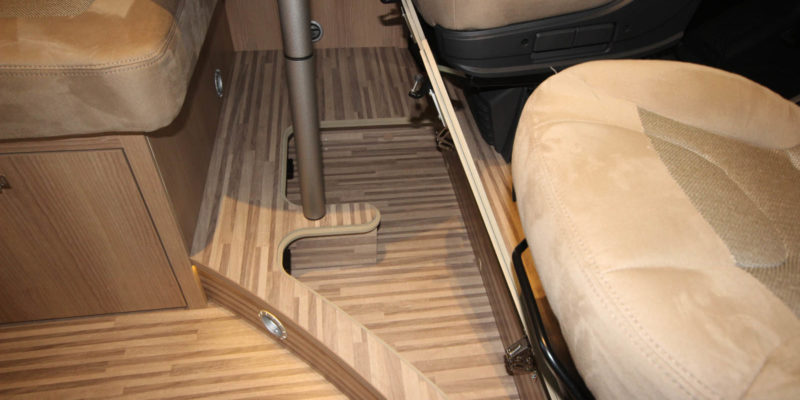 Malibu Van Charming Coupe 640 LE (20)