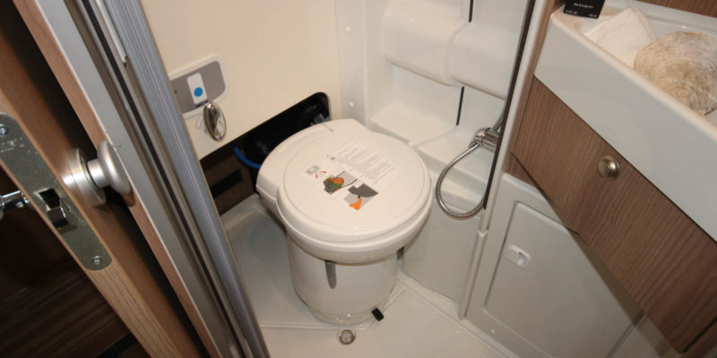 Malibu Van Charming Coupe 640 LE (26)