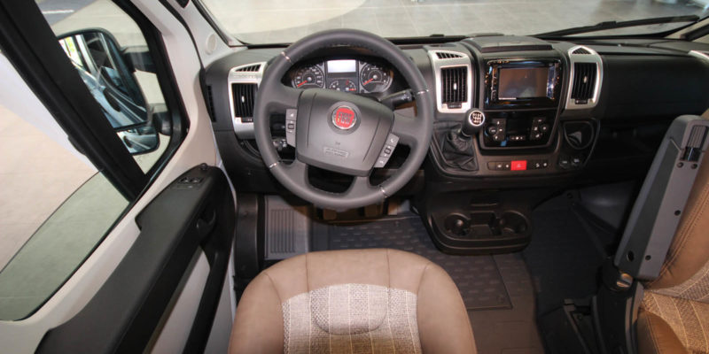 Malibu Van Charming GT 600 DB (40)